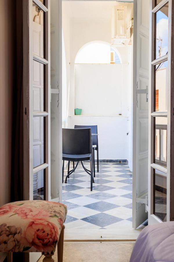 Apartment Aerno & Azul ηοme - Ahilli Slow Living Kamari (Santorini)